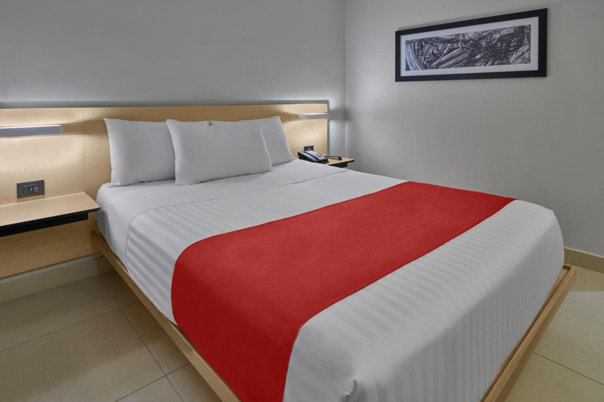 ซิตี้ เอ็กซ์เพรส กังกุน Hotel แคนคูน ภายนอก รูปภาพ